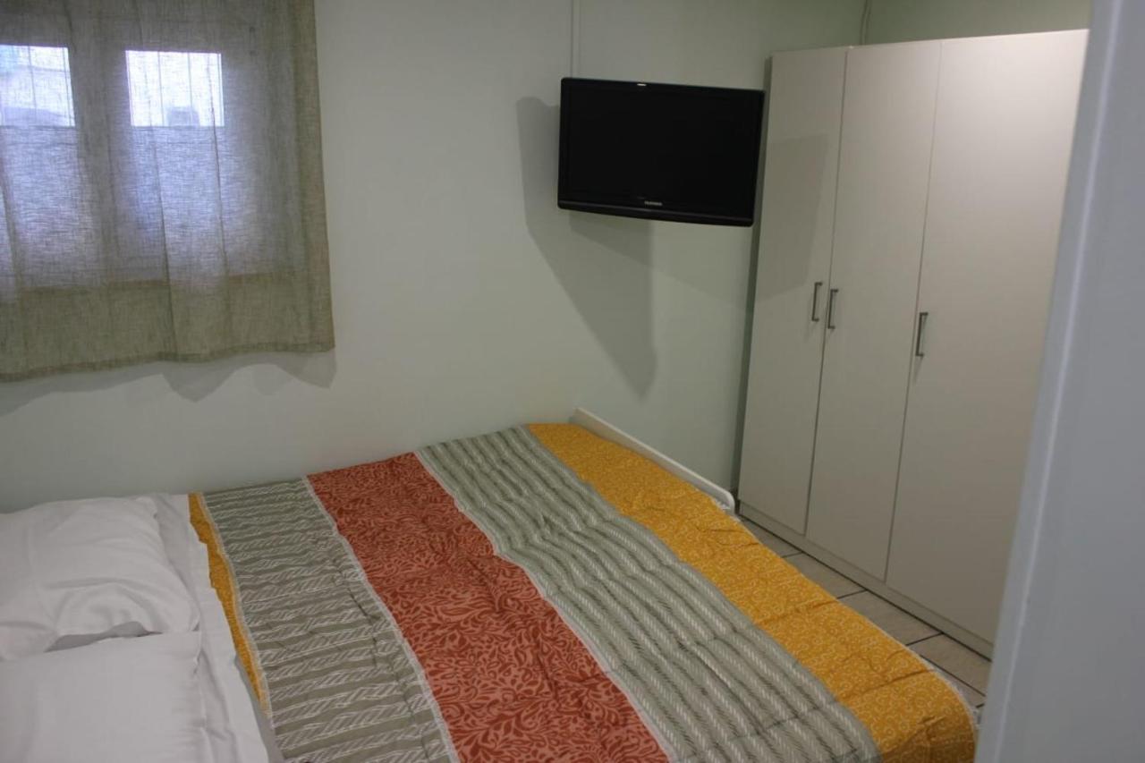 Relais Maria Luisa Locazione Turistica Di Simona Capaccio Bed & Breakfast Fiumicino Bagian luar foto
